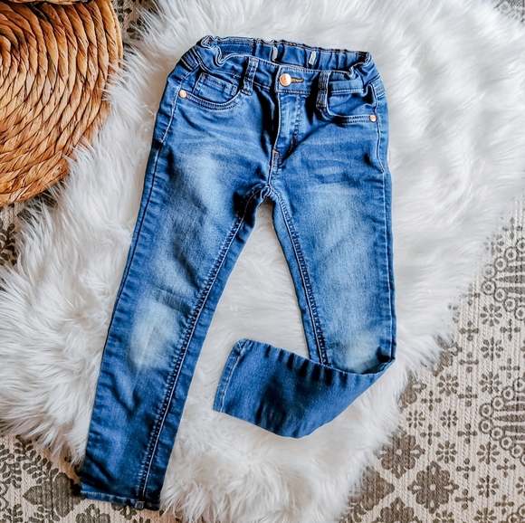 Wallflower Light Wash Denim Jeans size 6 - Picture 2 of 5